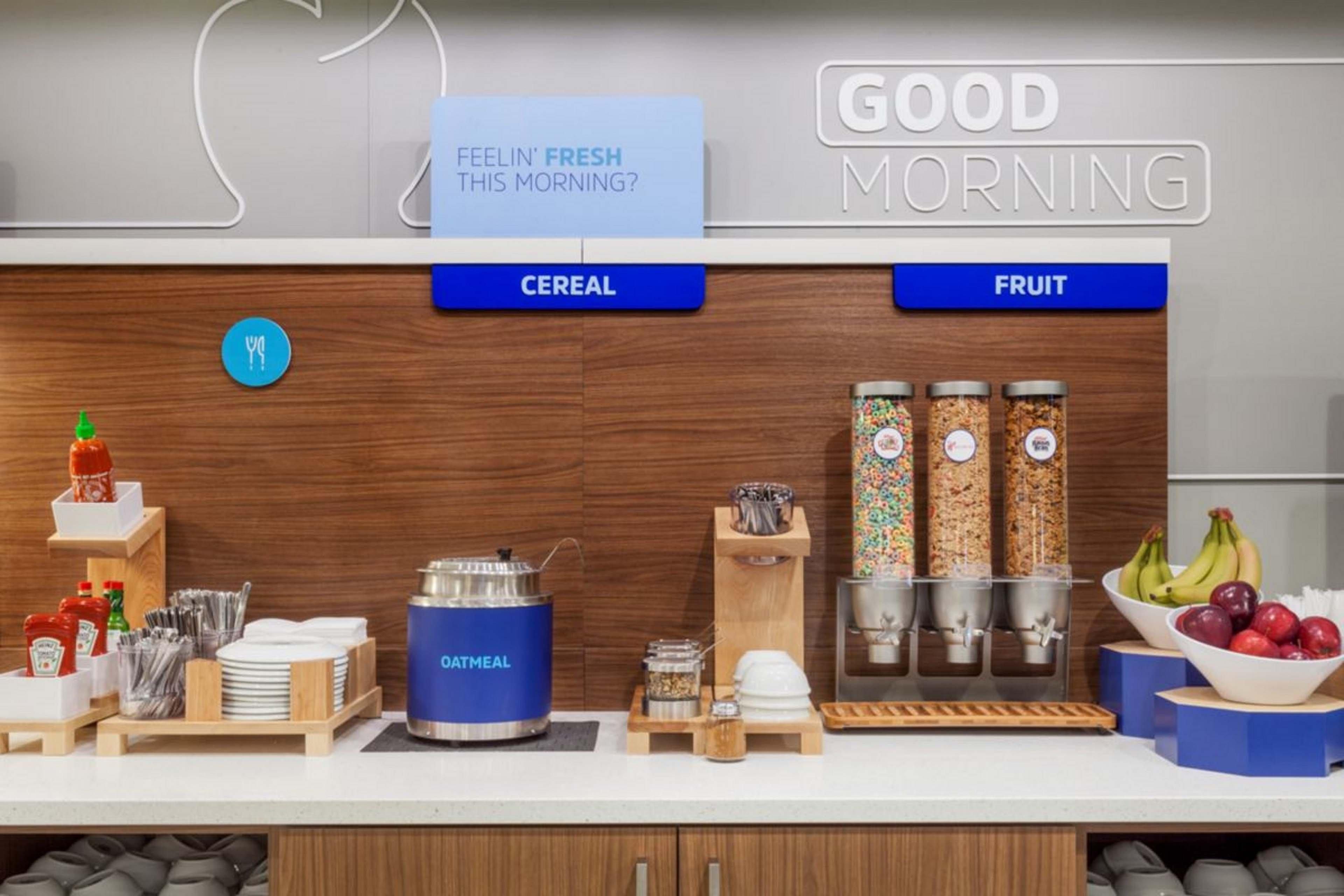 Holiday Inn Express & Suites Alexandria, An Ihg Hotel Экстерьер фото