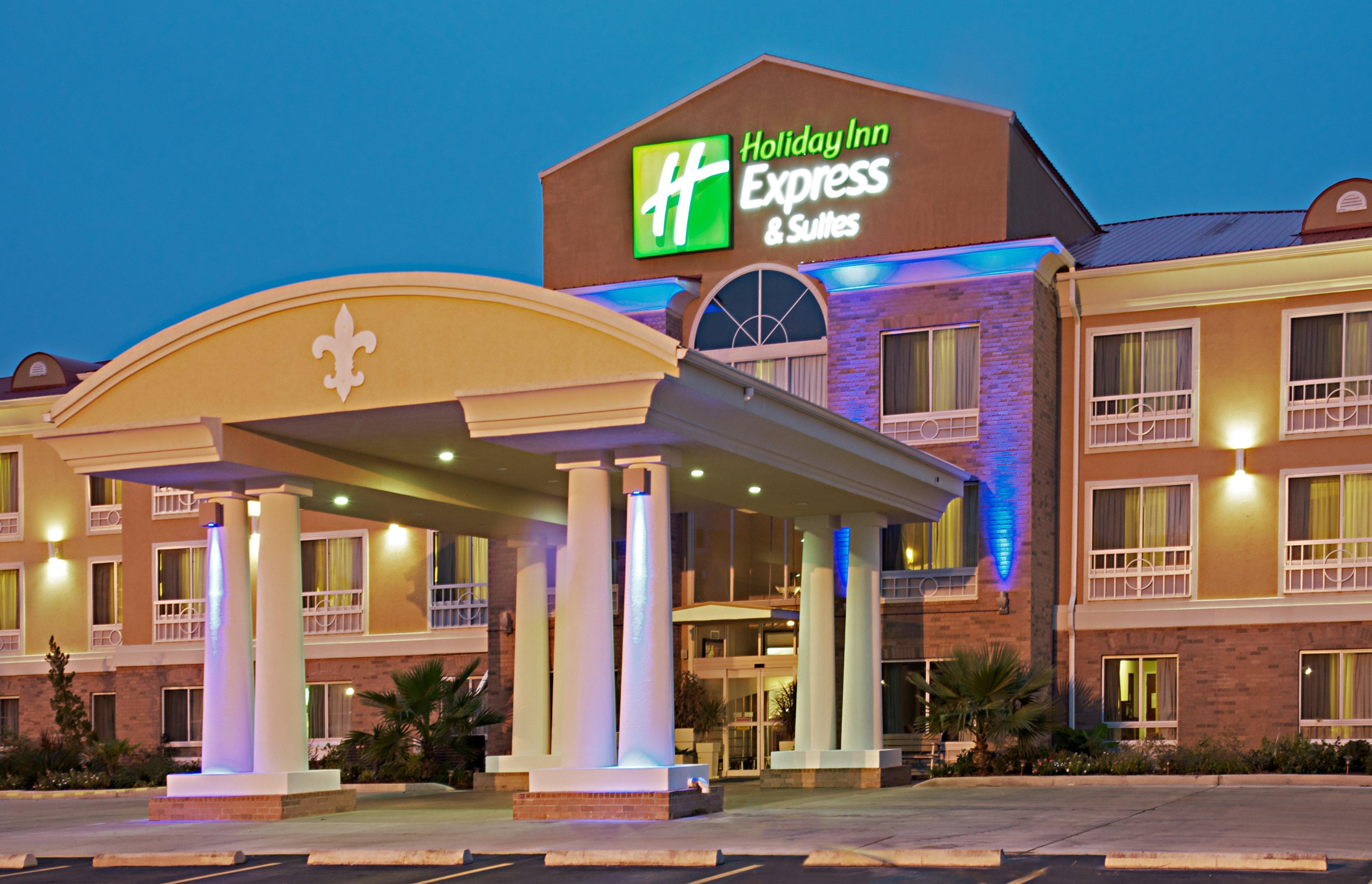 Holiday Inn Express & Suites Alexandria, An Ihg Hotel Экстерьер фото